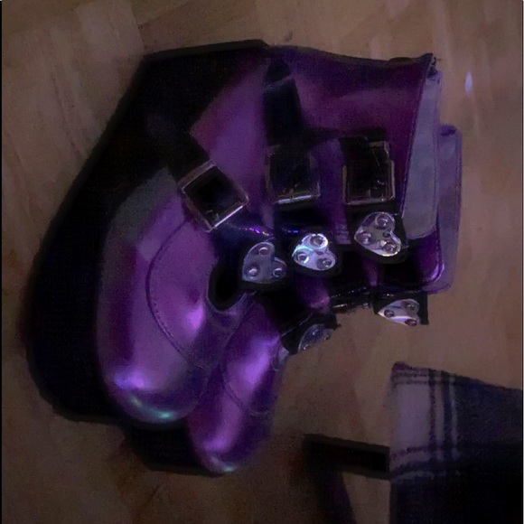 Platforms - Picture 1 of 1